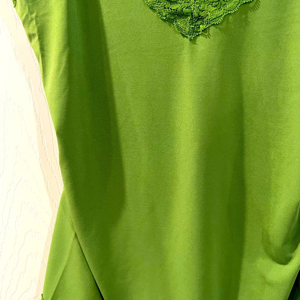LOT Susan Graver Lace Trimmed Camisoles - Picture 8 of 9
